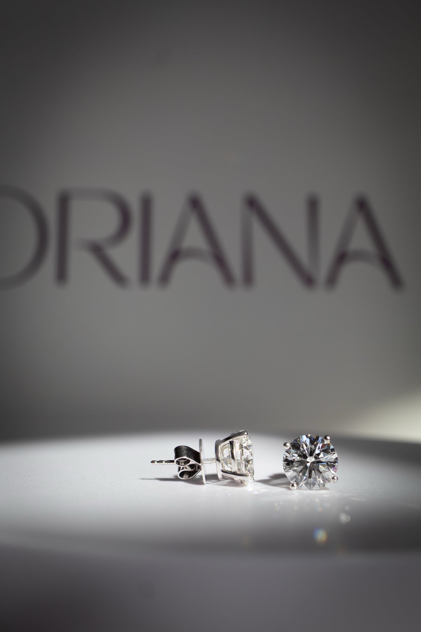 Classic Stud Round Earrings 3.33ct F VS1