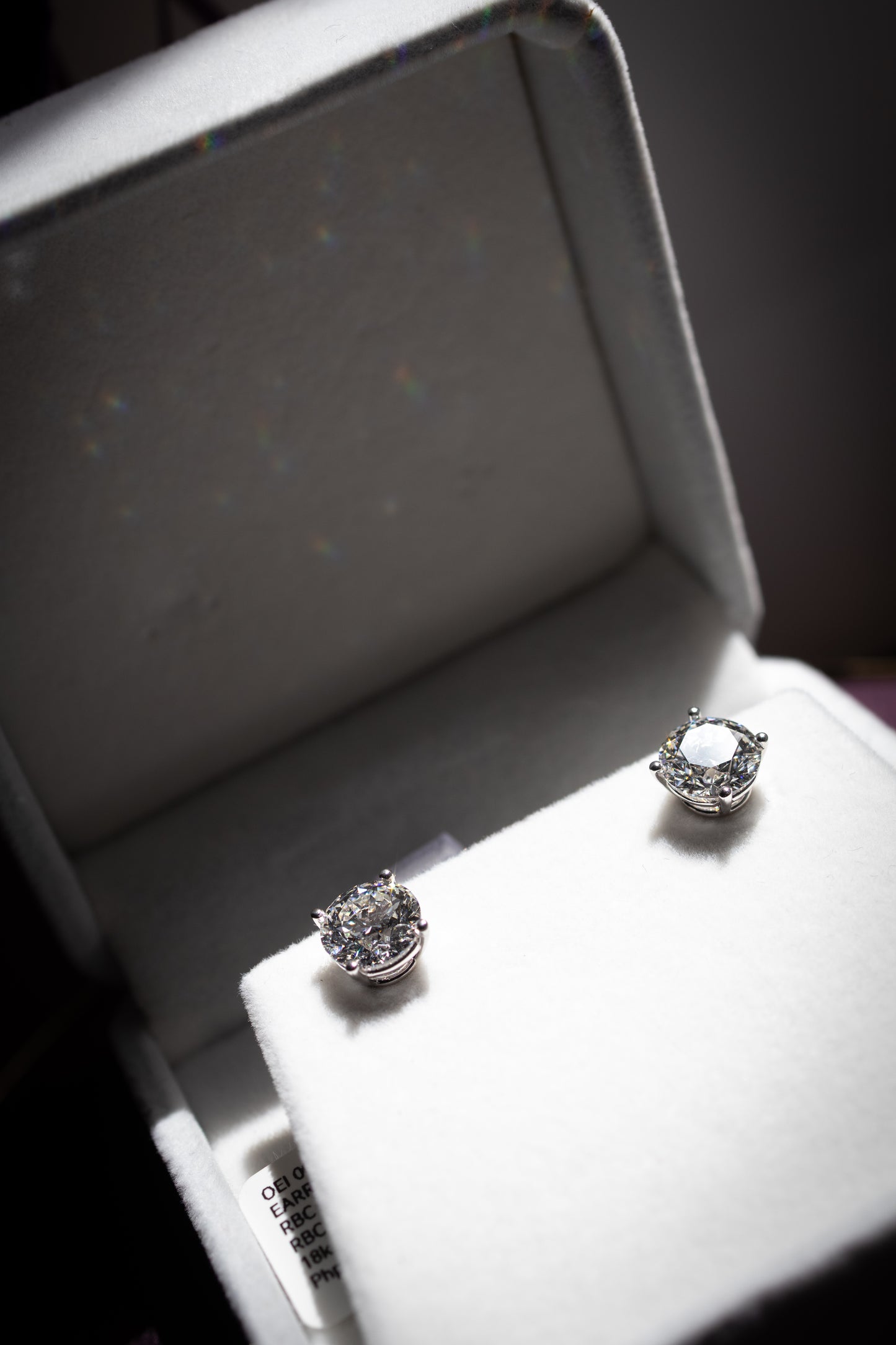 Classic Stud Round Earrings 2.02ct E VS1