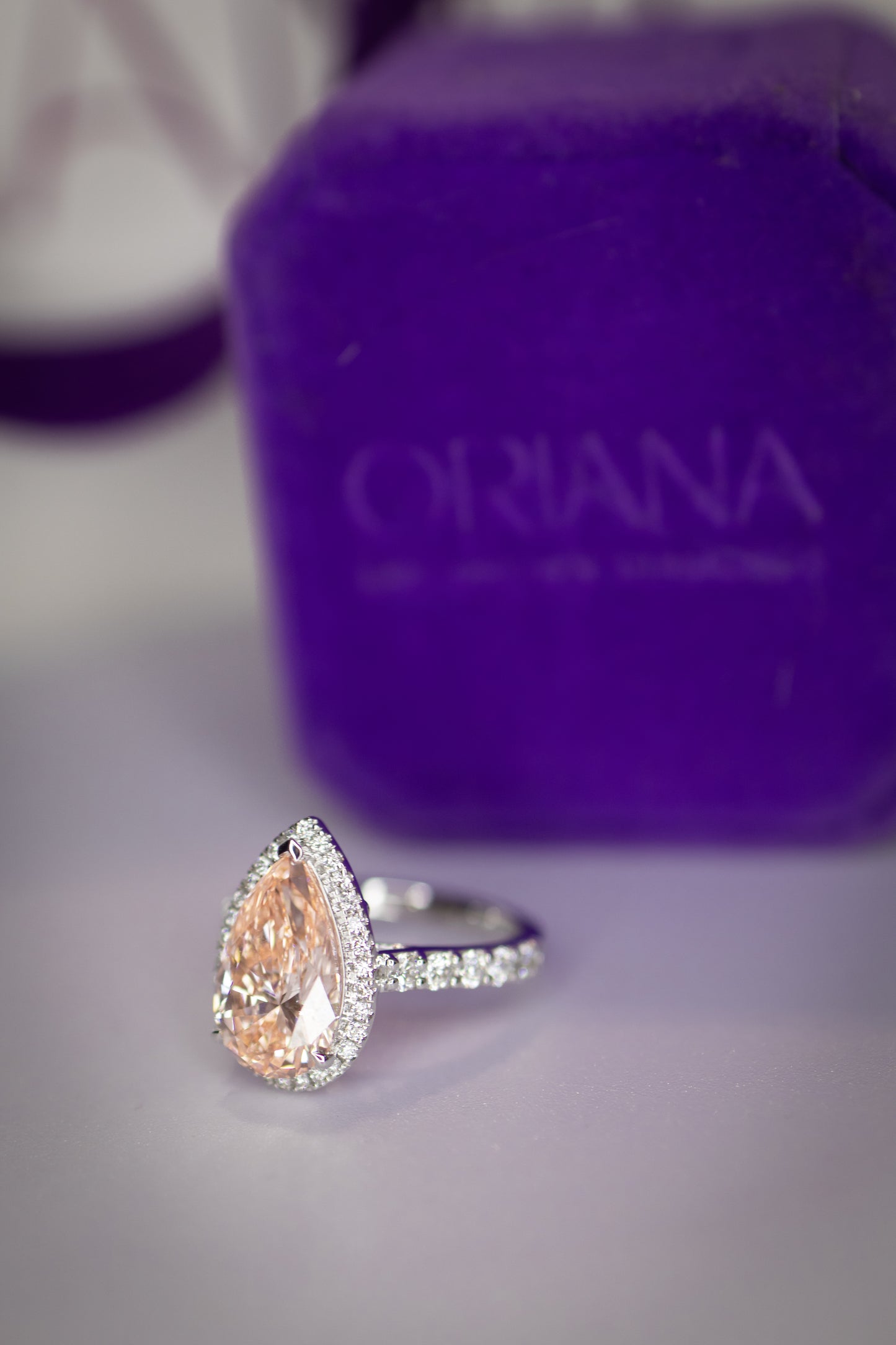 Fancy Vivid Pink Pear 4.00ct VS1 14k Diamond Ring