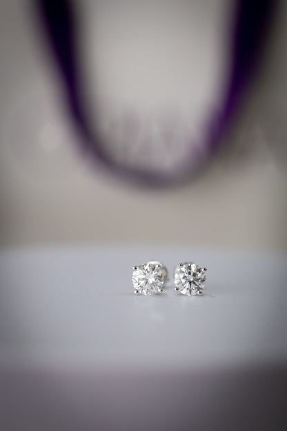 Classic Stud Round Earrings 1.13ct E VS1