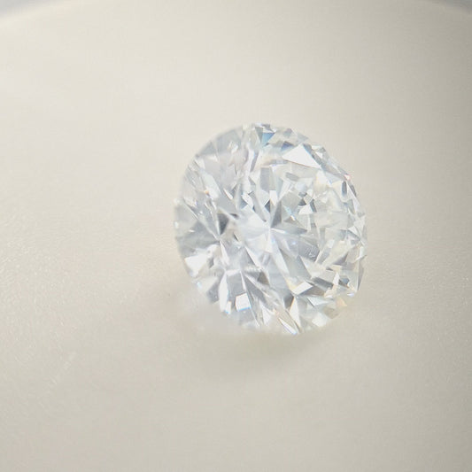 Round Oriana Lab-Grown Diamond 3.8ct E VS1