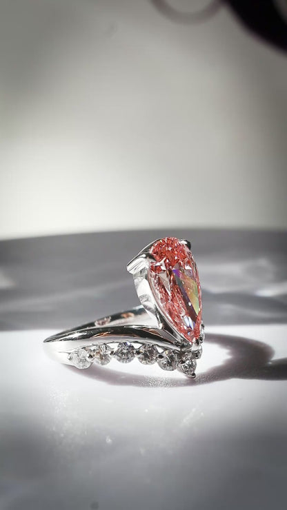 Fancy Vivid Pink Pear 3.04ct VVS2 Diamond Ring